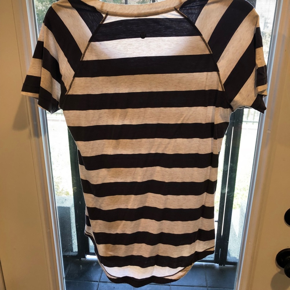 Striped Lululemon tee - Picture 2 of 3
